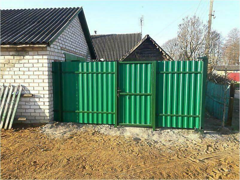 Забор, ворота, калитка из зеленого профлиста 150м фото 1 в Нижнем Тагиле