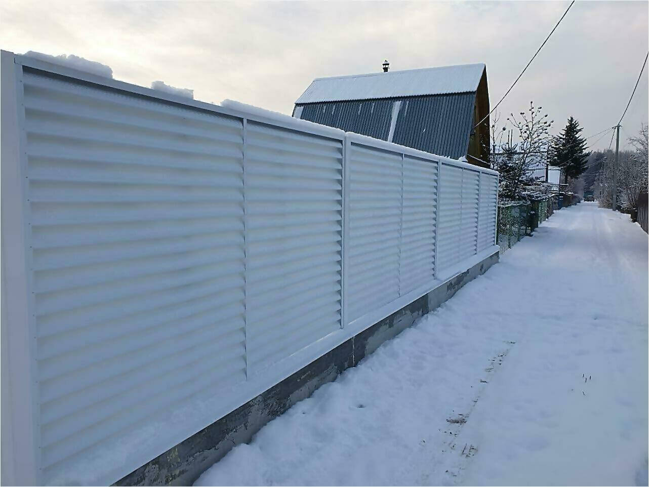 Забор жалюзи 150м RAL9003 фото2 в Нижнем Тагиле