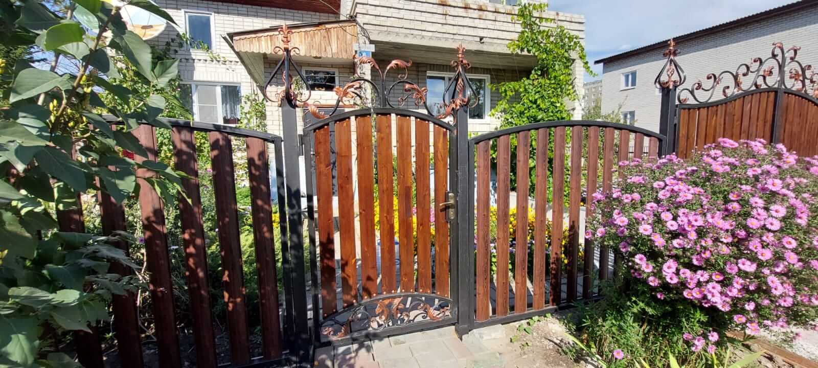 забор из штакетника каштан красный фото3 в Нижнем Тагиле