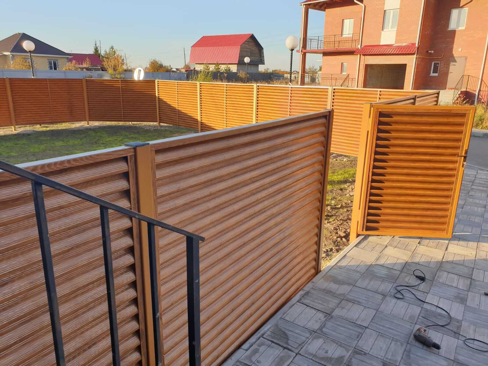 Забор-жалюзи 90м Орех фото9 в Нижнем Тагиле