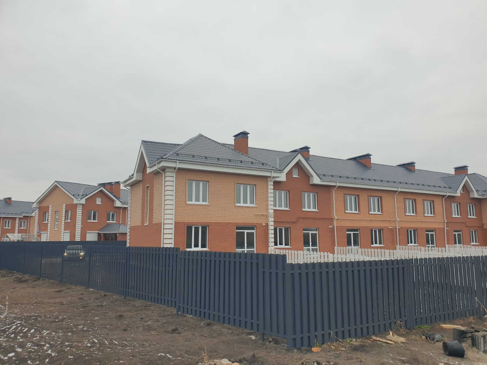 Забор из штакетника 230м Серый Графит фото4 в Нижнем Тагиле
