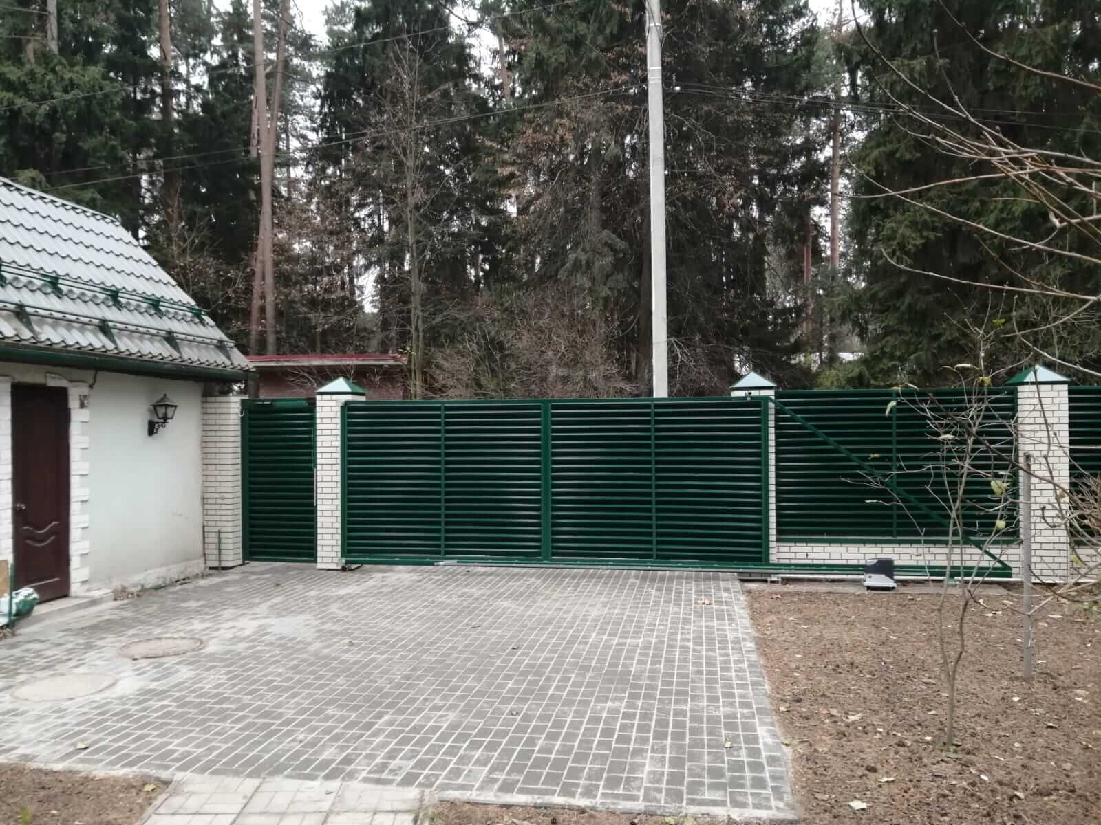 Забор-жалюзи с ламелями ЭКО-Z Зеленый Мох фото2 в Нижнем Тагиле