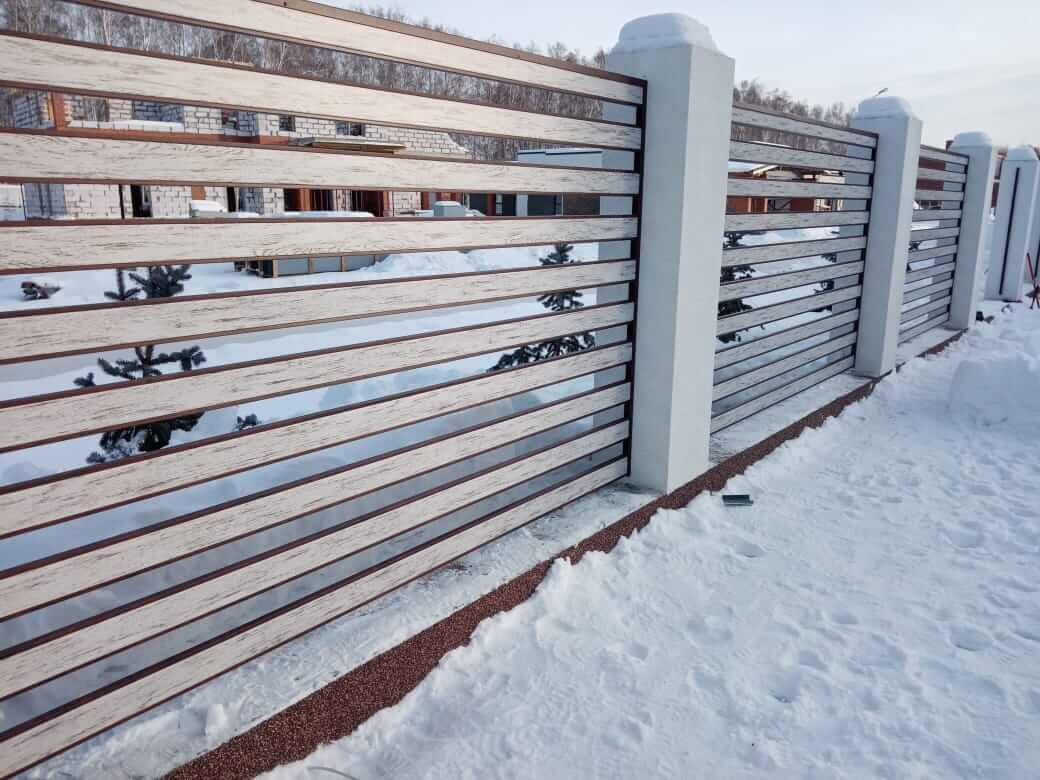 забор-ранчо из металлопланкена 130м каштан красный + беленый дуб фото1 в Нижнем Тагиле
