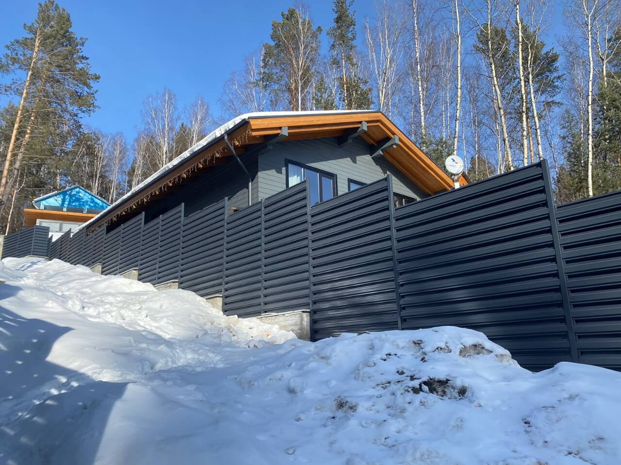 забор из штакетника 130м ral7024/7024 серый графит фото6 в Нижнем Тагиле