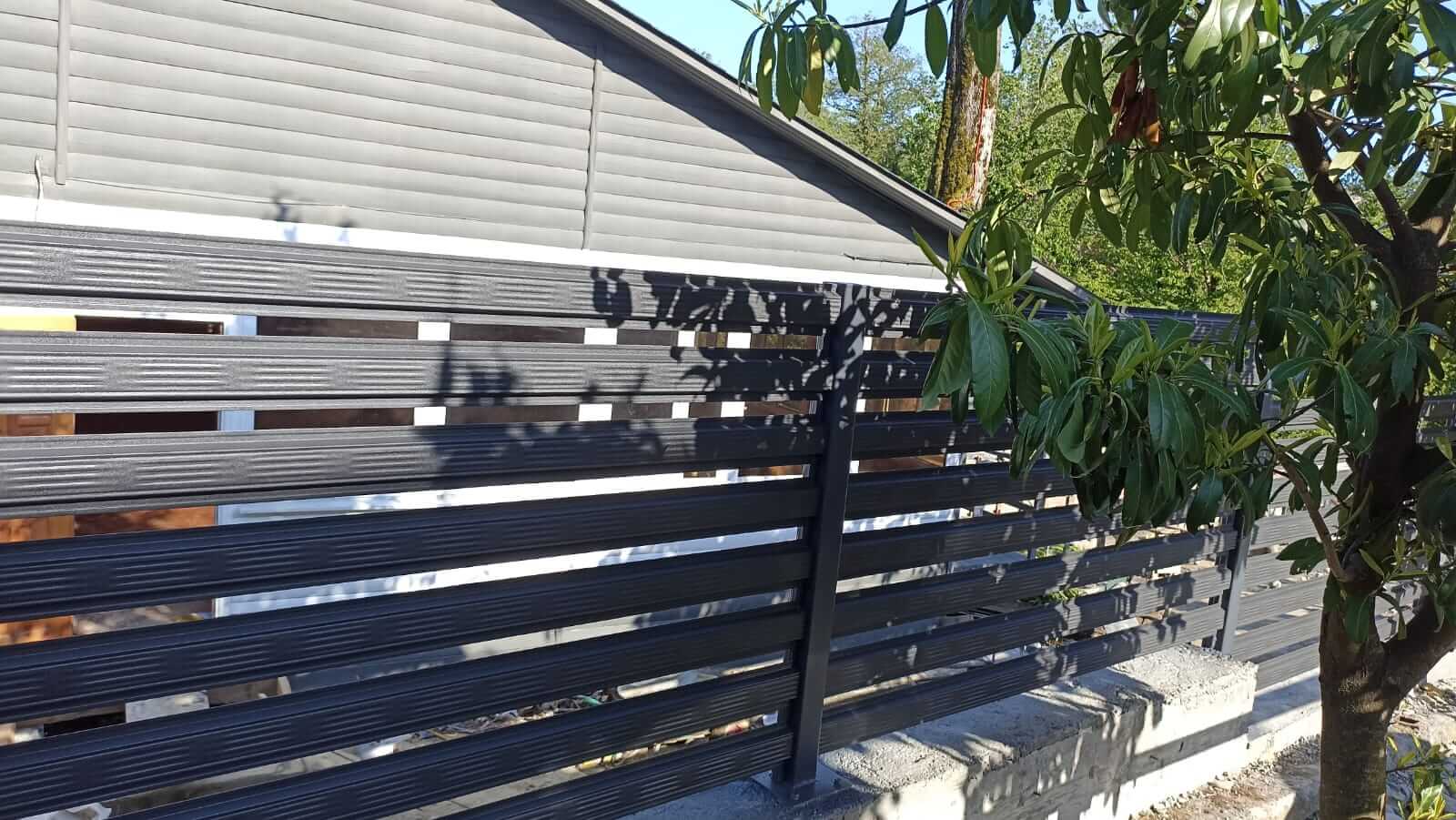 Забор из штакетника 90м RAL7024/7024 Серый Графит фото7 в Нижнем Тагиле