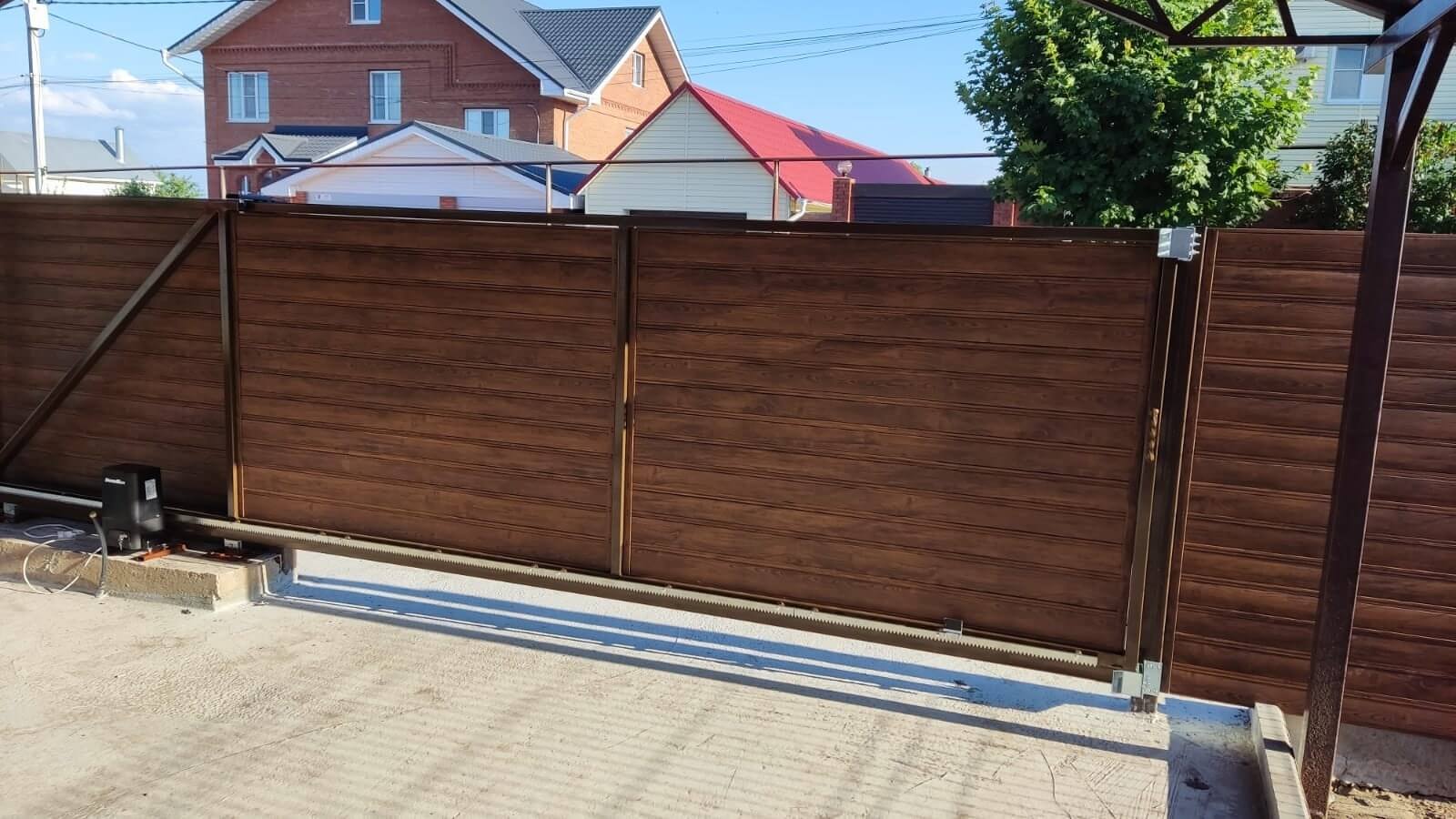 Забор-ранчо из металлопланкена 76м Printech Каштан 2-х сторонний фото3 в Нижнем Тагиле