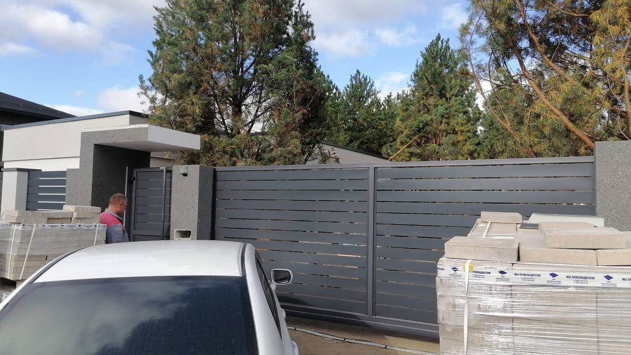 Забор-ранчо из металлопланкена 36м RAL7024 Серый Графит фото 3 в Нижнем Тагиле