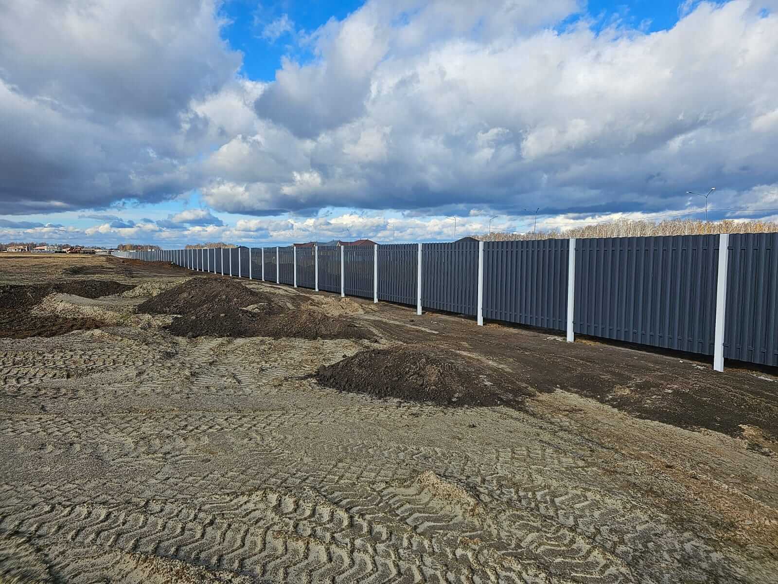 Забор из евроштакетника 234м RAL7024/7024 Серый Графит двусторонний фото 8 в Нижнем Тагиле