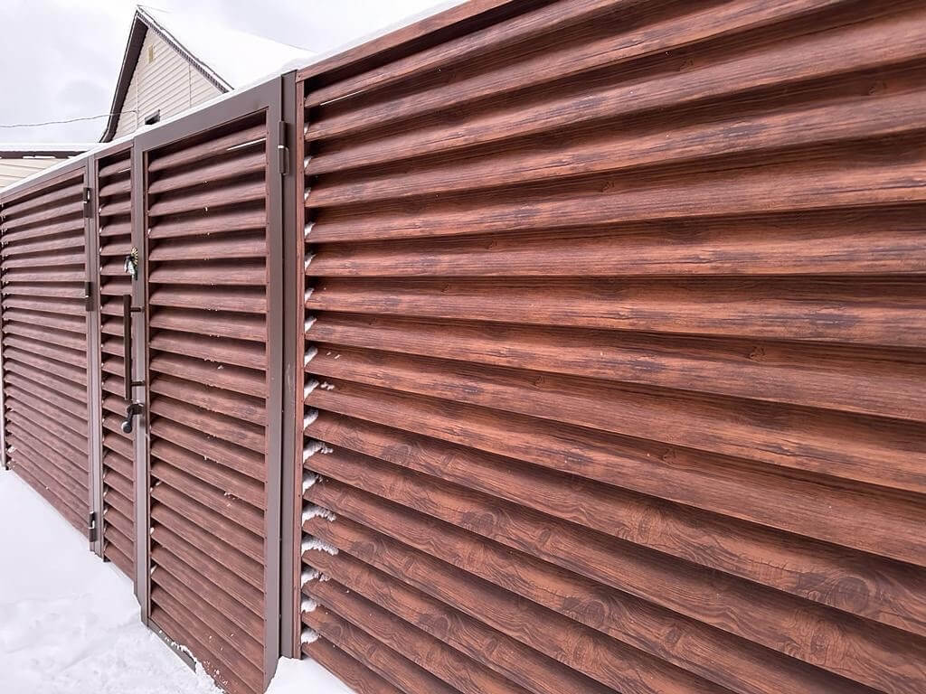 Забор-жалюзи из ламелей еврожалюзи 43м Каштан Printech фото 1 в Нижнем Тагиле