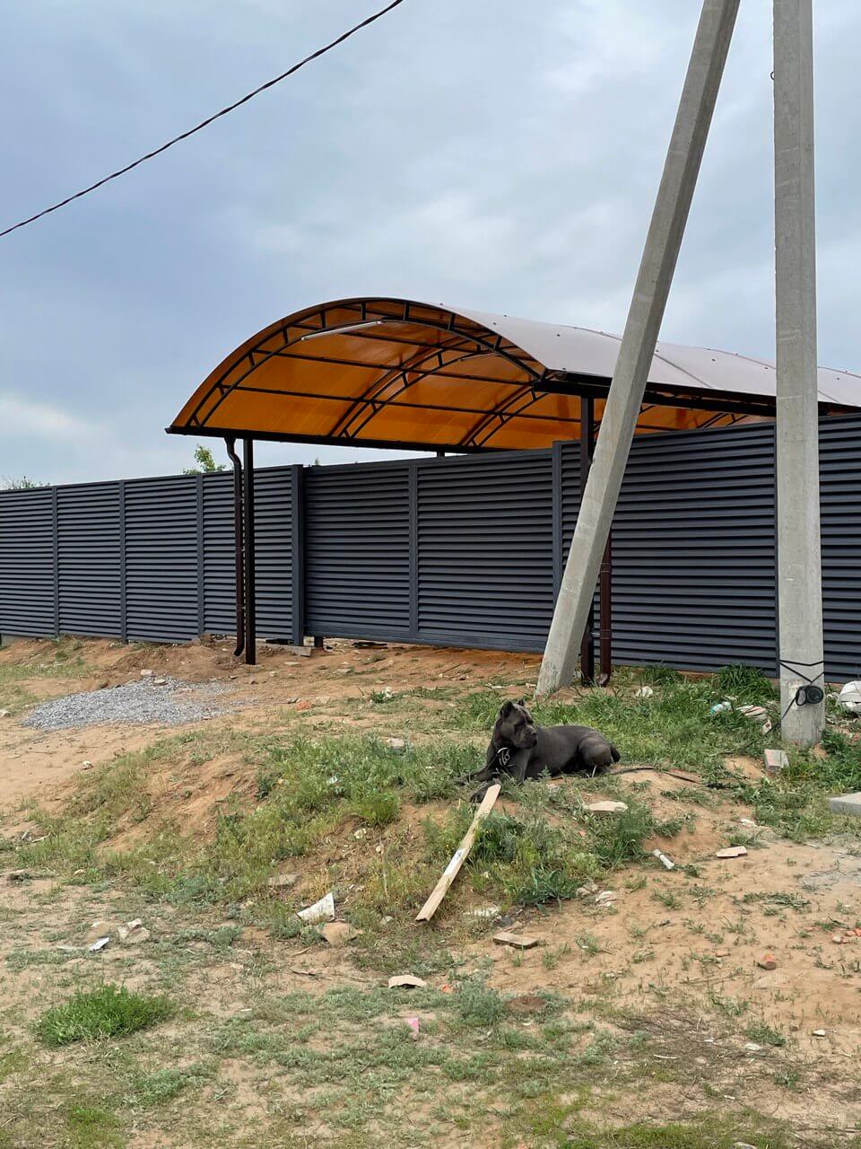 Забор из ламелей еврожалюзи 24м RAL7024 Серый Графит МАТТЕ фото 1 в Нижнем Тагиле
