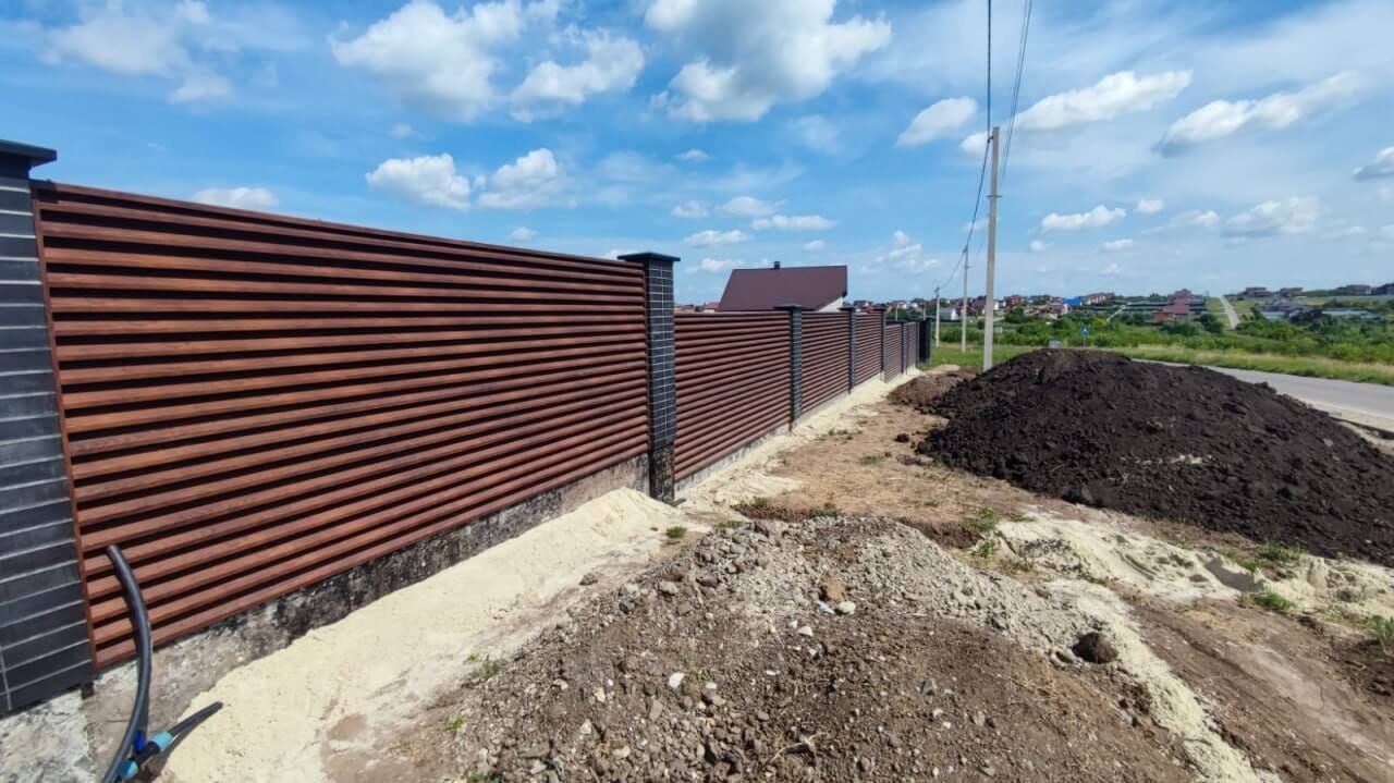 Забор-жалюзи из ламелей 54м ЭКО-Z Античный Дуб (SteelArt) фото 1 в Нижнем Тагиле