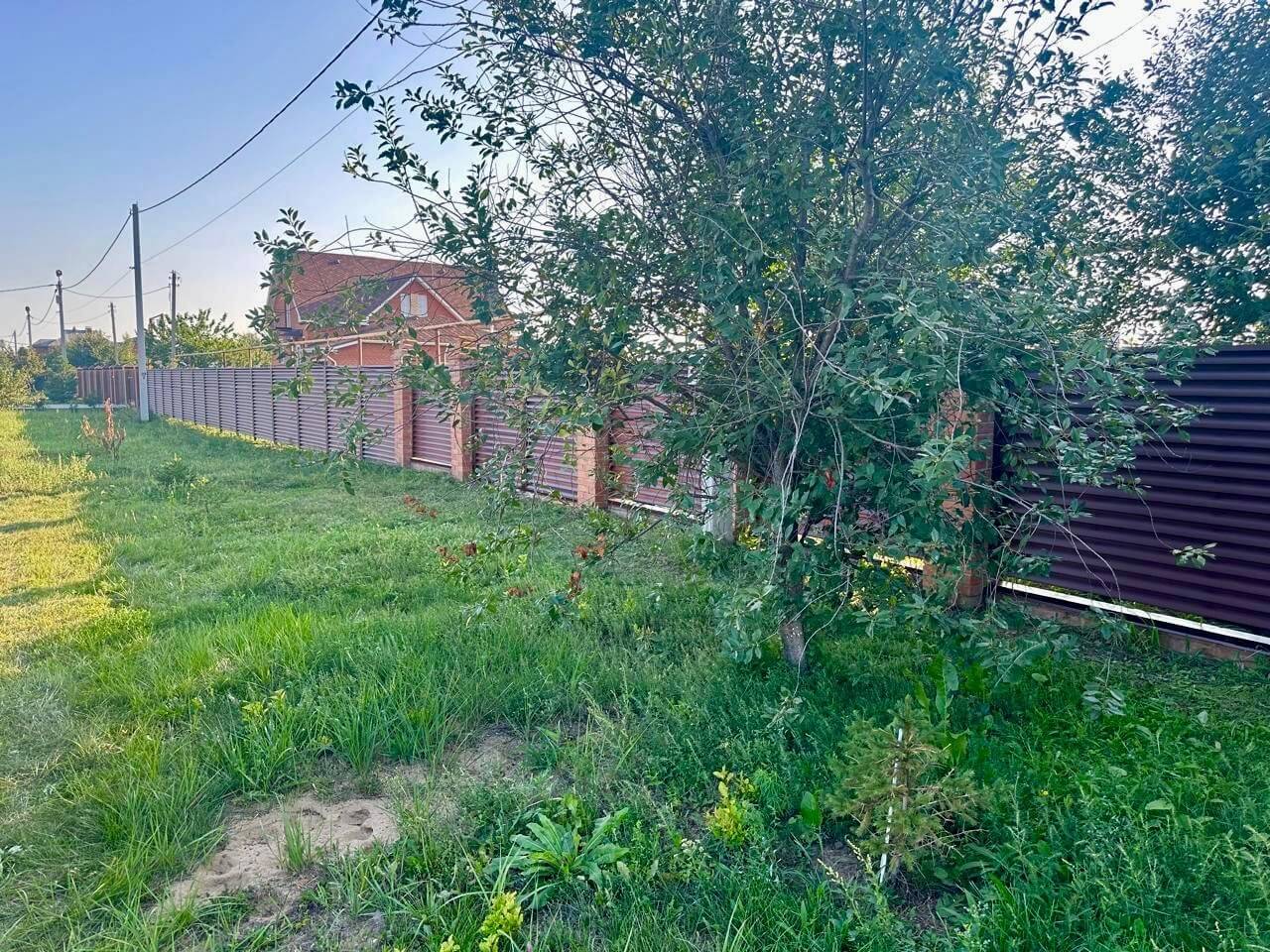 Забор из ламелей Еврожалюзи 53м RAL8017/8017 Шоколад двусторонний МАТТЕ фото 4 в Нижнем Тагиле