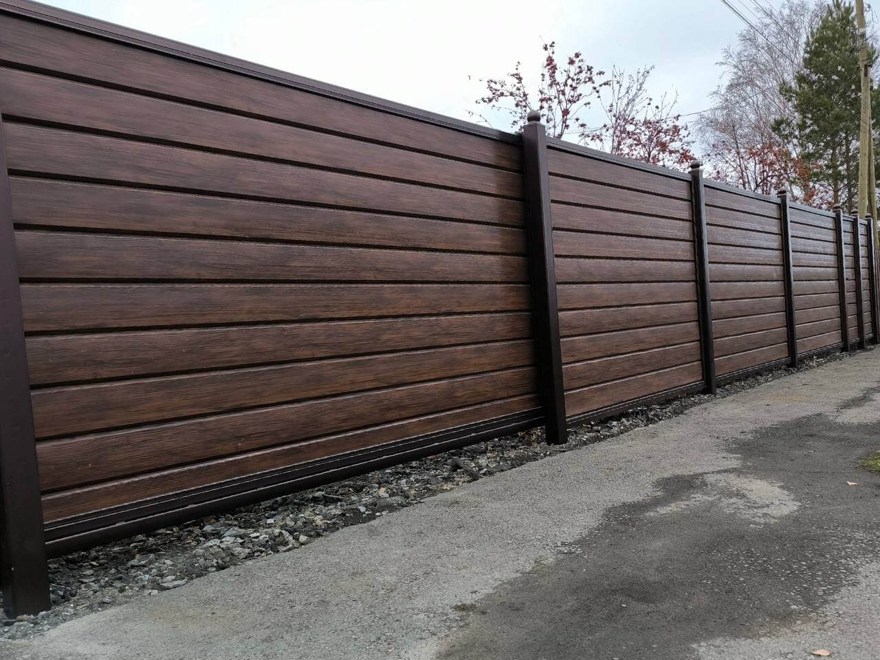 Забор из металлосайдинга Евро-Брус 46м Античное Дерево Принтек фото 5 в Нижнем Тагиле
