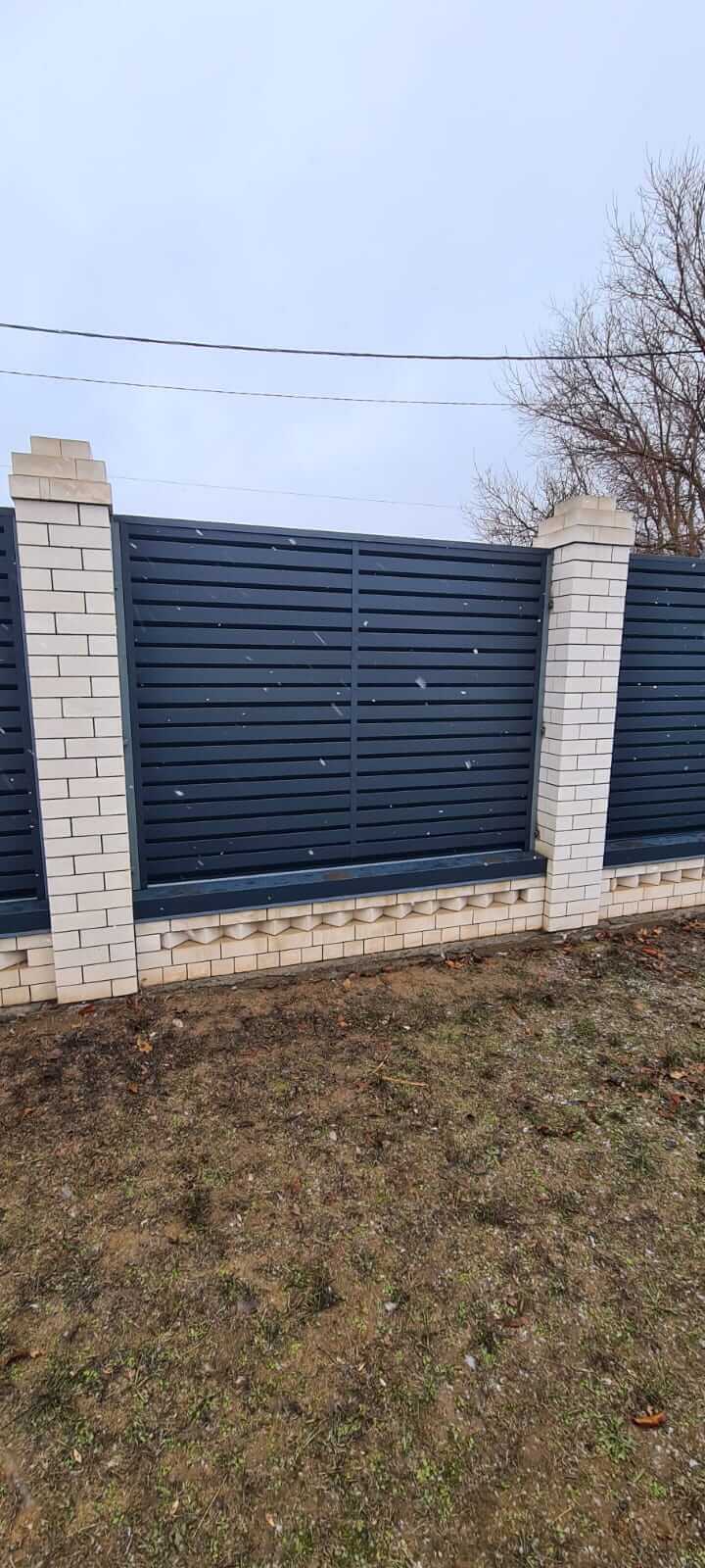 Забор-жалюзи из ламелей Хай-Тек 23м RAL7024/7024 Серый Графит двусторонний МАТТЕ фото 1 в Нижнем Тагиле