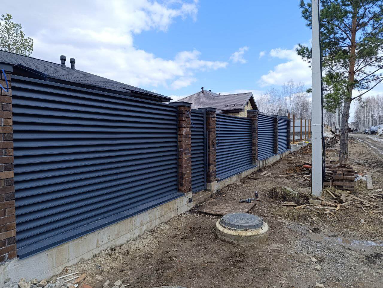 Забор из ламелей Еврожалюзи 34м RAL7024 Серый Графит МАТТЕ фото 1 в Нижнем Тагиле