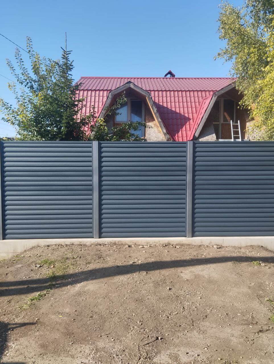 Забор-жалюзи из ламелей Реснички 54м RAL7024/7024 Серый Графит двусторонний МАТТЕ в Нижнем Тагиле