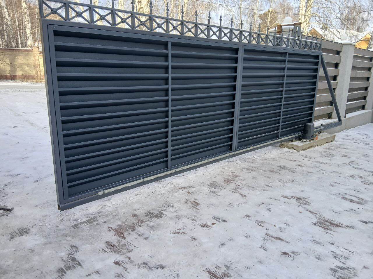 Входная группа из ламелей Хай-Тек RAL7024/7024 Серый Графит двусторонний МАТТЕ фото 8 в Нижнем Тагиле