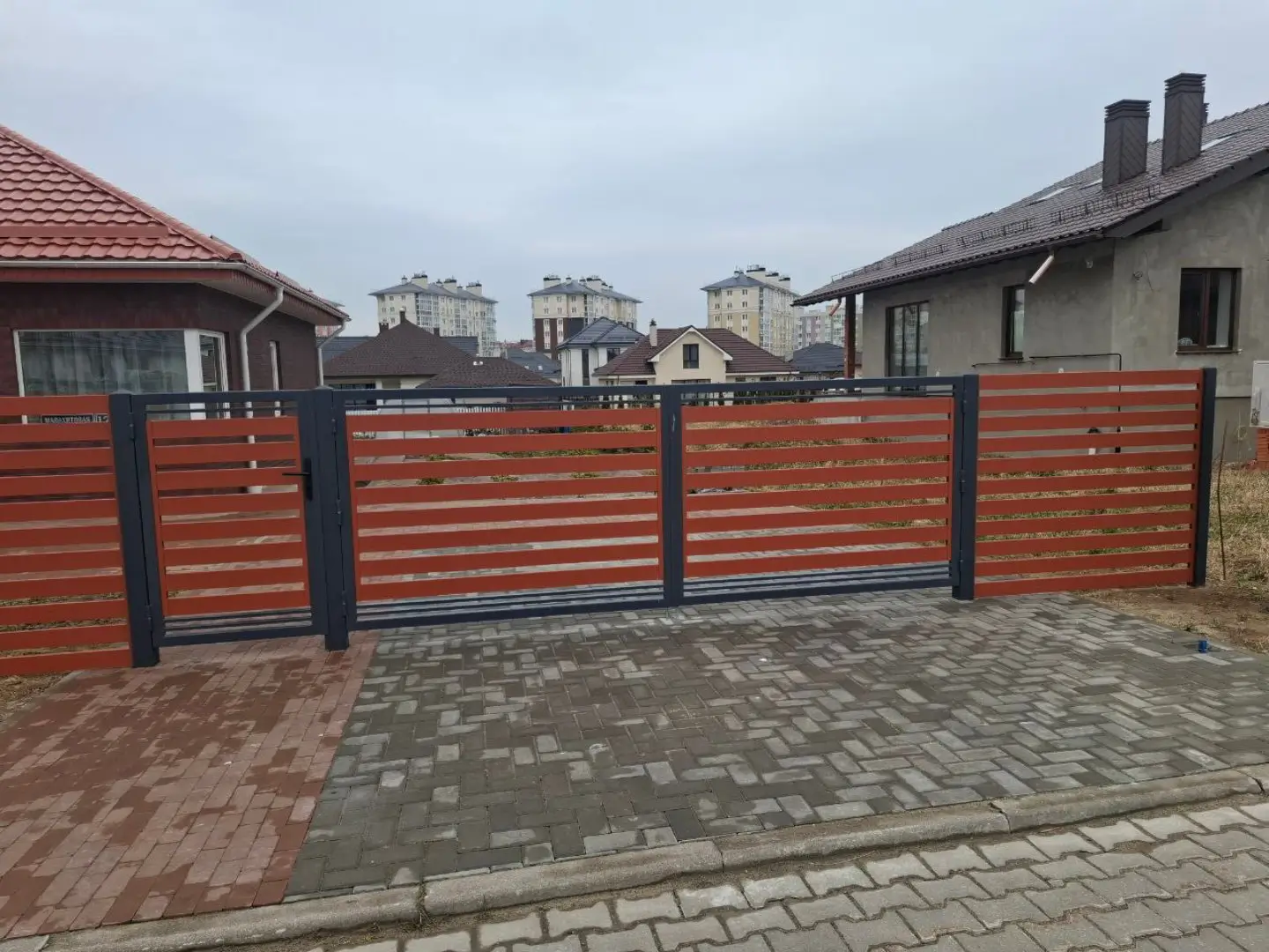 Забор-ранчо из металлопланкена 18м RAL8004 Терракотовый фото 2 в Нижнем Тагиле